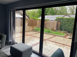 Impeccable 1-bed House in Aberdare
