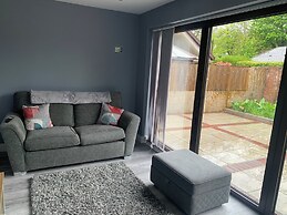 Impeccable 1-bed House in Aberdare