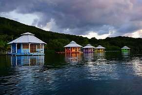 Mango Creek Resort