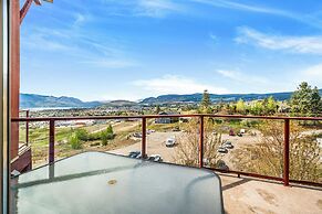 Top Floor Condo at Amenity Rich Resort