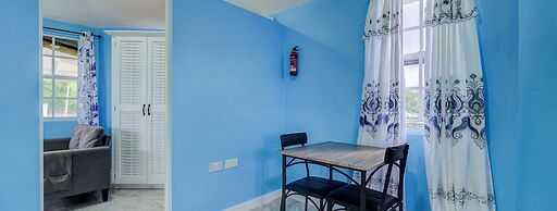 Your quaint home just steps from beach