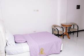 Empress Island Hotel