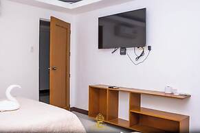 Empress Island Hotel