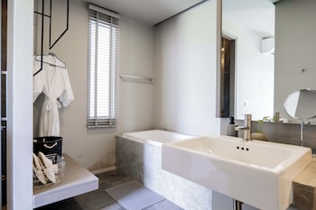 DOOWALL HOTEL
