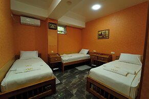 West Star Hotel