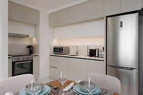 Maison Privee - Upscale Apt w/ Partial Dubai Marina & Palm Views
