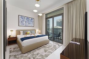 Maison Privee - Upscale Apt w/ Partial Dubai Marina & Palm Views