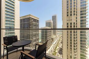 Maison Privee - Upscale Apt w/ Partial Dubai Marina & Palm Views