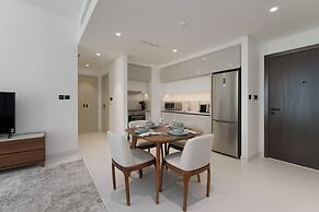 Maison Privee - Upscale Apt w/ Partial Dubai Marina & Palm Views