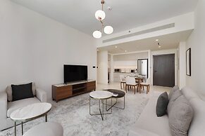 Maison Privee - Upscale Apt w/ Partial Dubai Marina & Palm Views