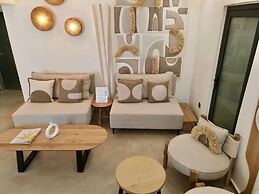 Cabana White Boutique Hotel