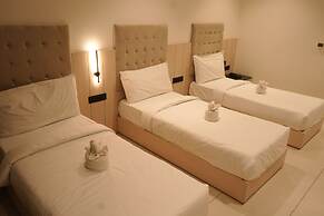 CROWN PARK LUXURY HOTEL