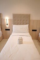 CROWN PARK LUXURY HOTEL