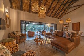 Ukanyi Luxury Villa