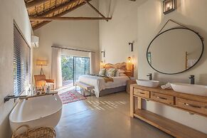 Ukanyi Luxury Villa