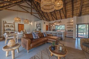 Ukanyi Luxury Villa