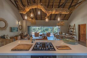 Ukanyi Luxury Villa