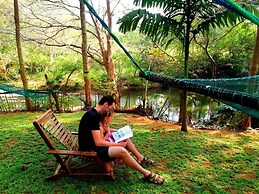 Atha Safari Resort & Riverside Camping
