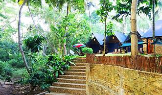 Atha Safari Resort & Riverside Camping