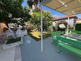 Golden Villa