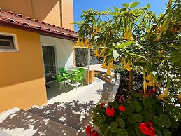 Golden Villa