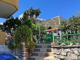 Golden Villa