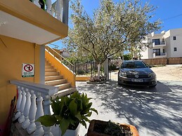 Golden Villa