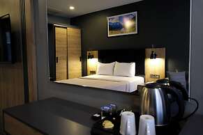 Burç Airport Hotel