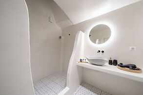 Alaya Suites