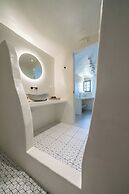 Alaya Suites