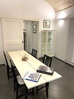 CMH Castello Suites