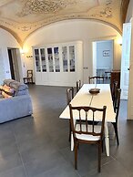 CMH Castello Suites