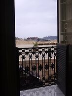 CMH Castello Suites