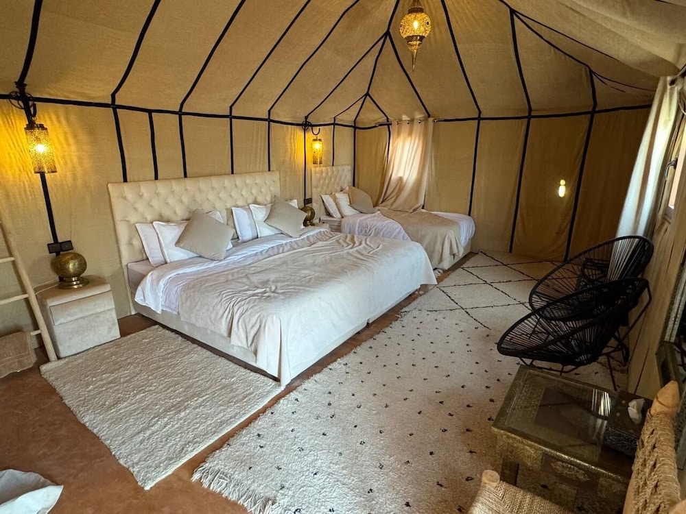 erg Chebbi sahara camp