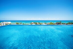 Marila - Luxury 3 BR - Ocean View & Pool