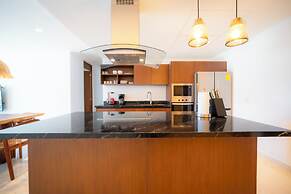 Marila - Luxury 3 BR - Ocean View & Pool