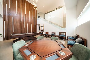 Marila - Luxury 3 BR - Ocean View & Pool