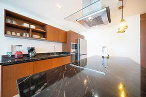 Marila - Luxury 3 BR - Ocean View & Pool