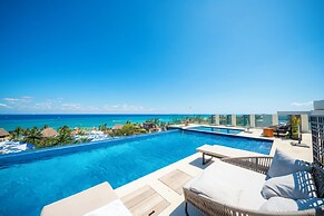 Marila - Luxury 3 BR - Ocean View & Pool