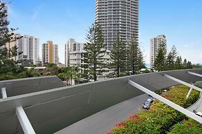 Private Q Tower Apartments - WOWSTAY