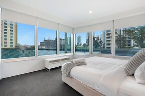 Private Q Tower Apartments - WOWSTAY