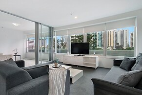 Private Q Tower Apartments - WOWSTAY
