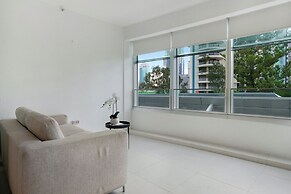 Private Q Tower Apartments - WOWSTAY