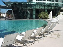 Private Q Tower Apartments - WOWSTAY