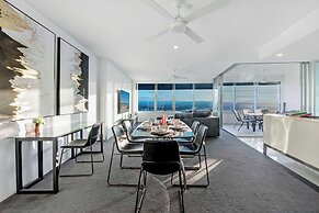 Private Q Tower Apartments - WOWSTAY