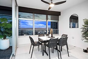 Private Q Tower Apartments - WOWSTAY