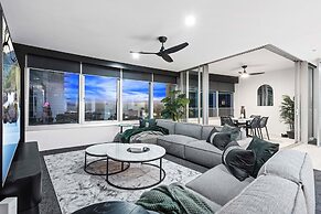 Private Q Tower Apartments - WOWSTAY