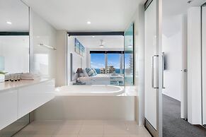 Private Q Tower Apartments - WOWSTAY
