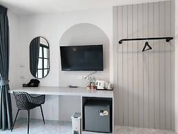 The target residence & resort