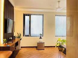 BedChambers Saket
